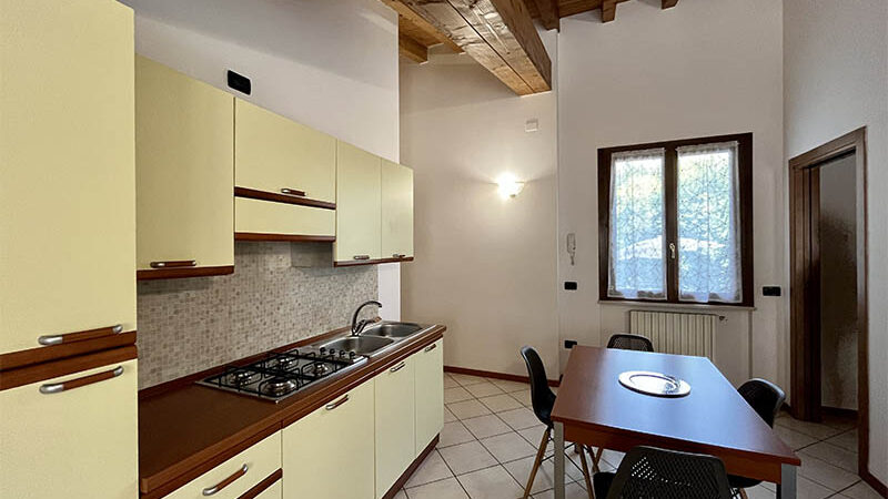 la-lucciola-residence-lonato-appartamento-bilocale-grande-con-balcone_0002_image00004